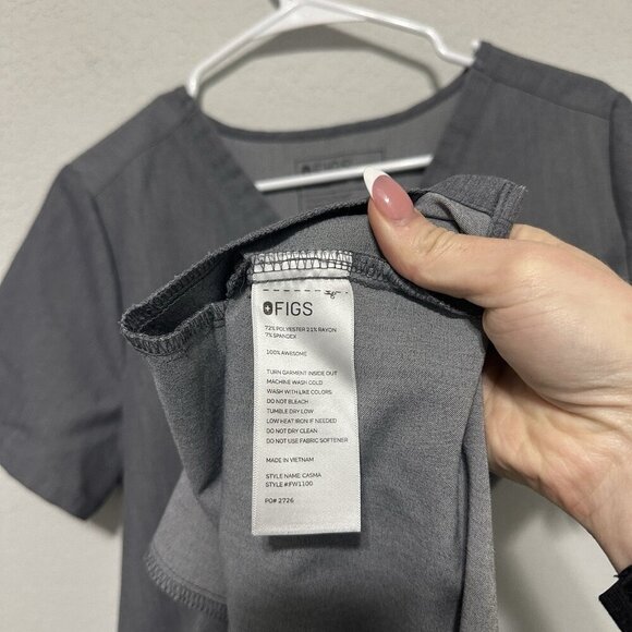 FIGS Womens Casma Three-Pocket Scrub Top Size Medium Gray Nursing Medical - Picture 6 of 7